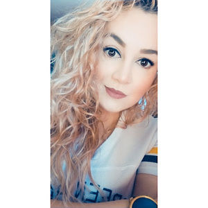 Meet your Posher, Bella